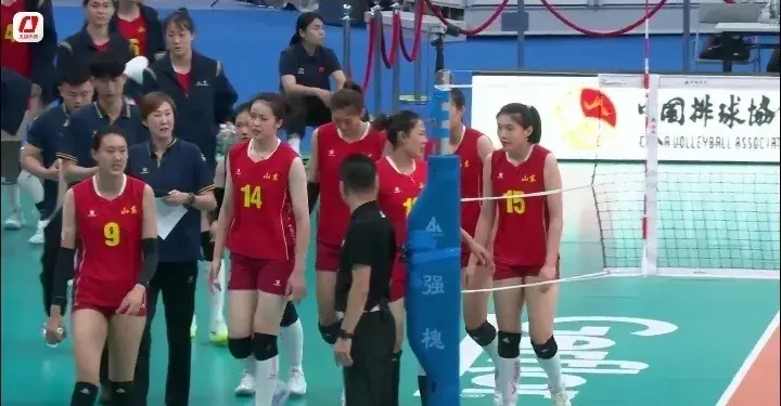 陈佩妍受伤
